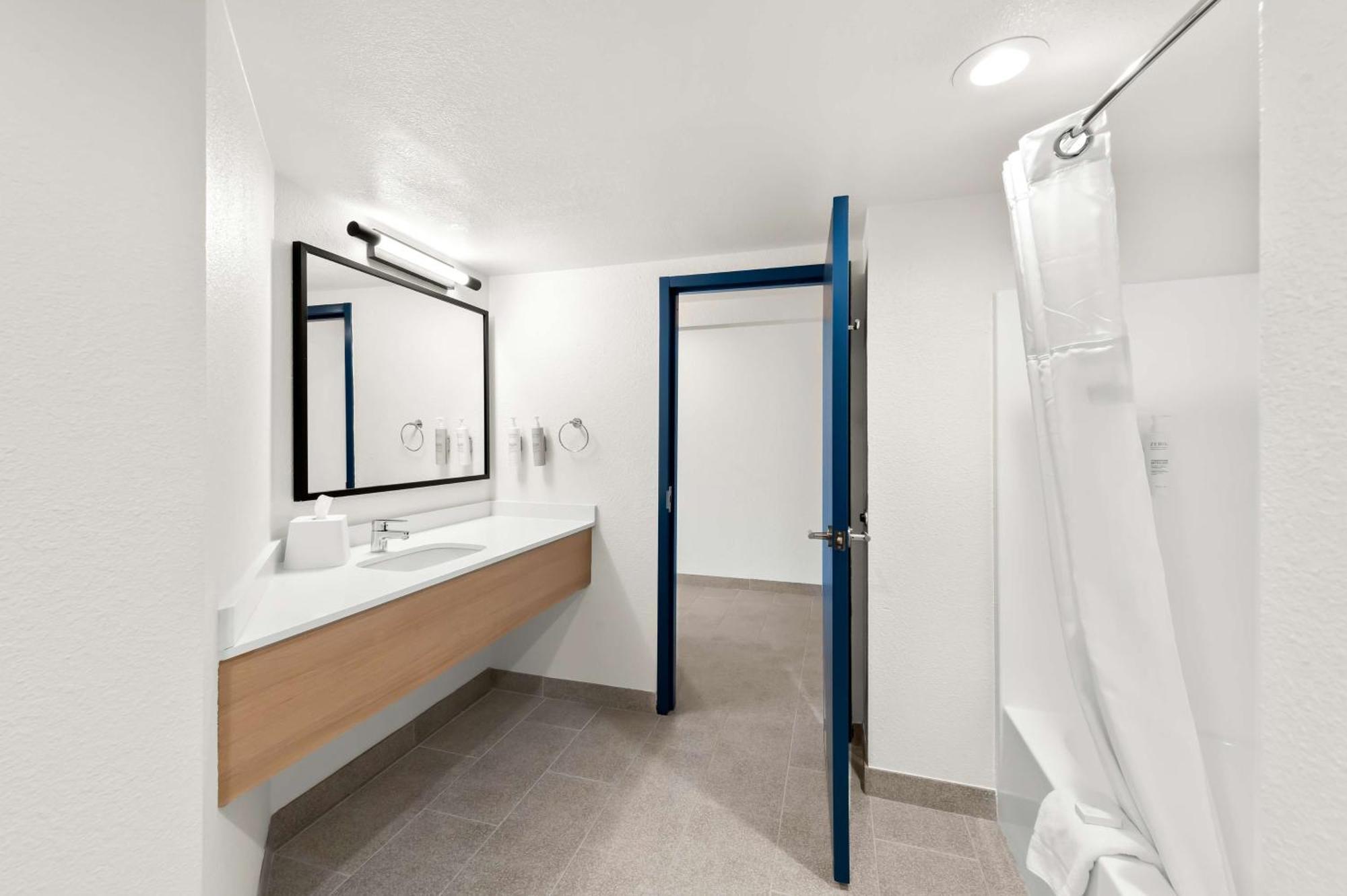 Spark By Hilton Branson Meadows Εξωτερικό φωτογραφία